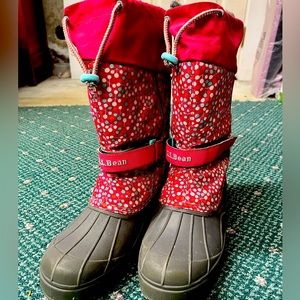 LLBEAN kids Northwoods winter boots girls. Size 7